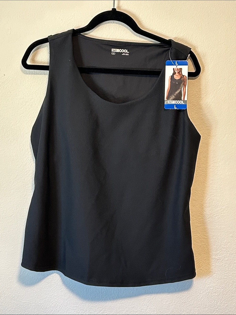 32 Degrees Black Ribbed Scoop Neck Tank